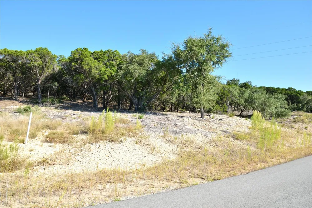 8 Private Road 1708 Road Lakehills, TX 78063