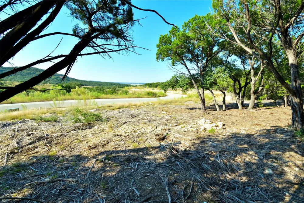 8 Private Road 1708 Road Lakehills, TX 78063