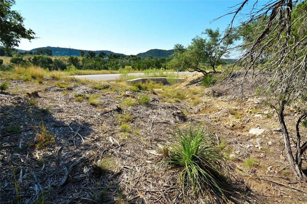 8 Private Road 1708 Road Lakehills, TX 78063
