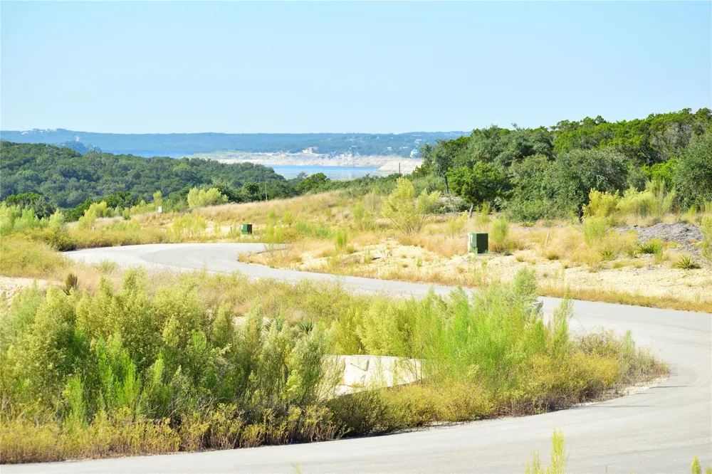 8 Private Road 1708 Road Lakehills, TX 78063