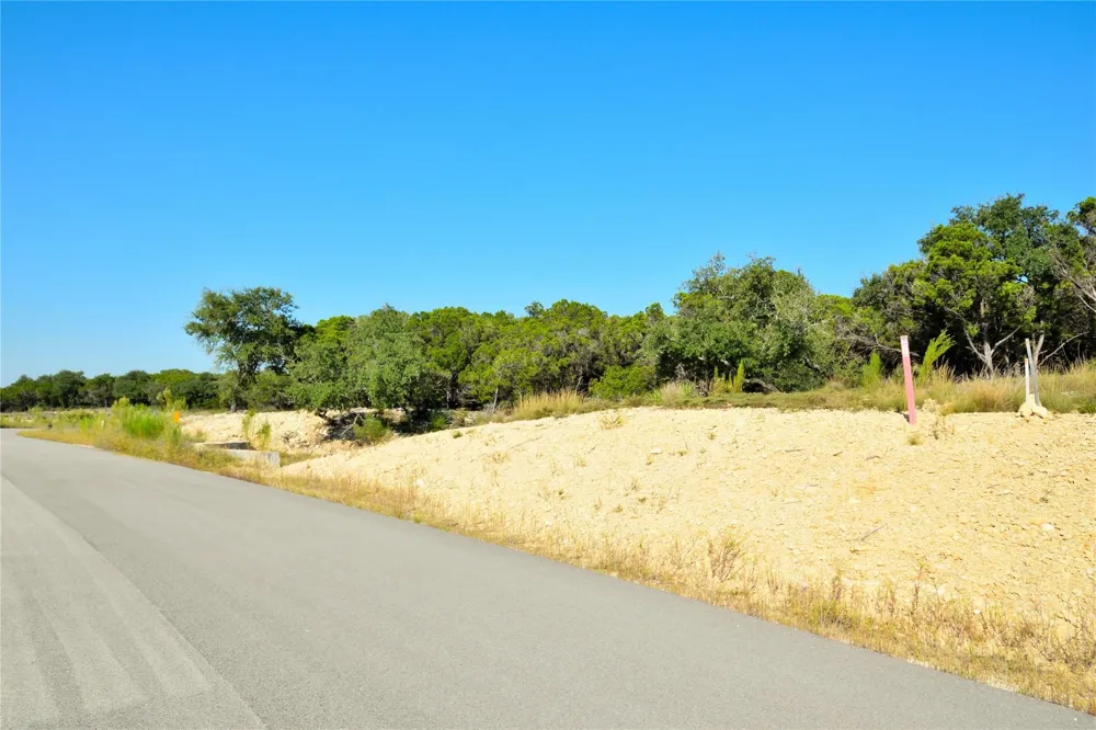 8 Private Road 1708 Road Lakehills, TX 78063