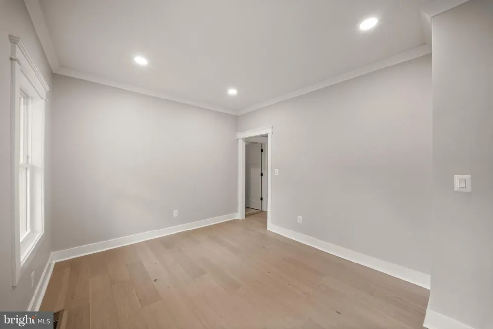8020 PINNACLE RIDGE DRIVE Manassas, VA 20112