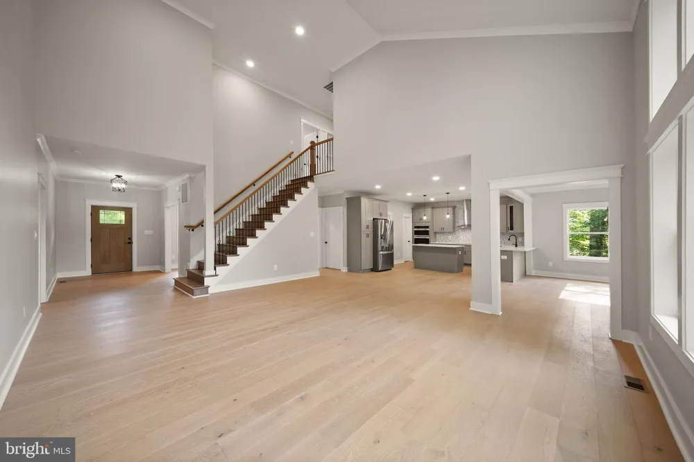 8020 PINNACLE RIDGE DRIVE Manassas, VA 20112