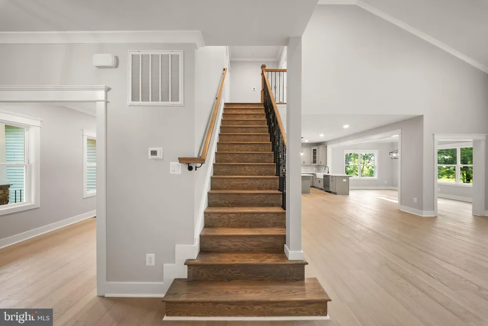 8020 PINNACLE RIDGE DRIVE Manassas, VA 20112
