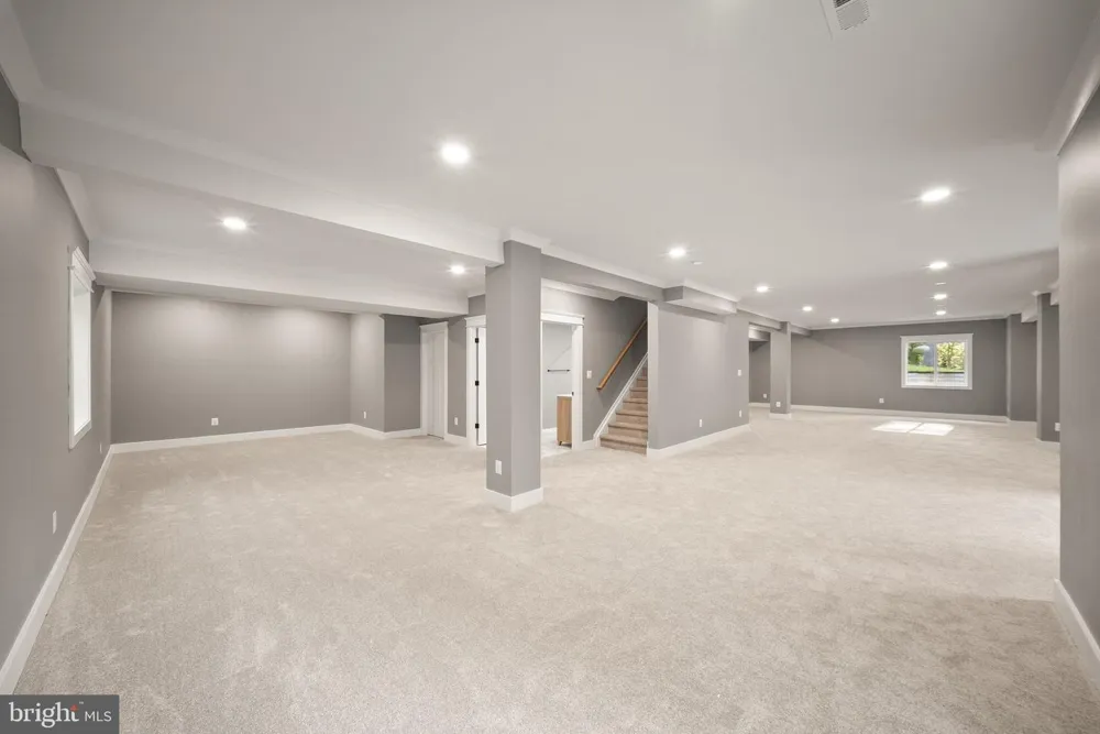 8020 PINNACLE RIDGE DRIVE Manassas, VA 20112