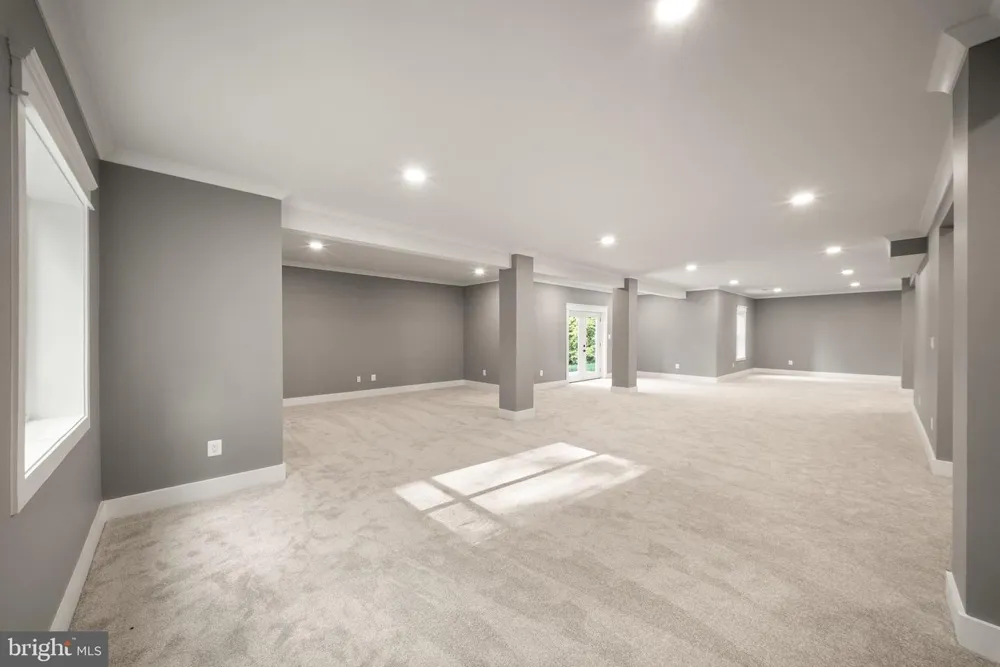 8020 PINNACLE RIDGE DRIVE Manassas, VA 20112