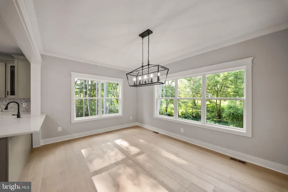 8020 PINNACLE RIDGE DRIVE Manassas, VA 20112