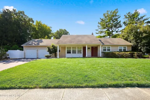 25 Mccue Road