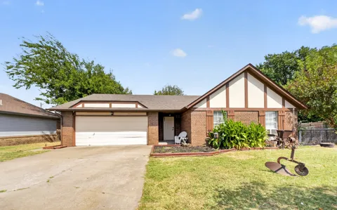 711 S Hominy Place