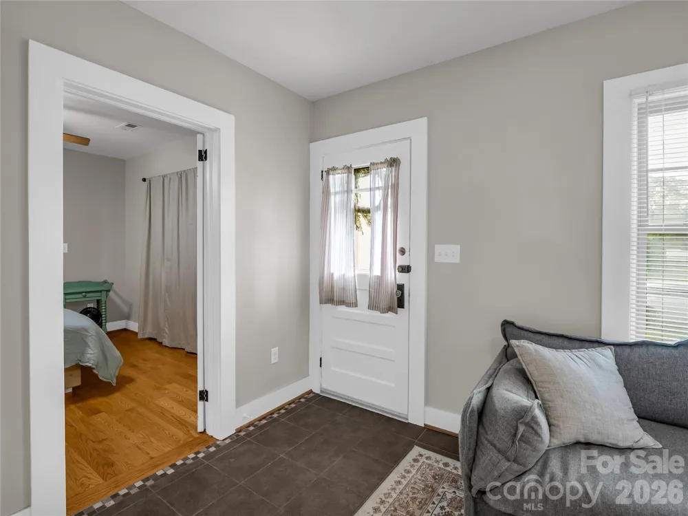 116 Beverly Avenue Hendersonville, NC 28792
