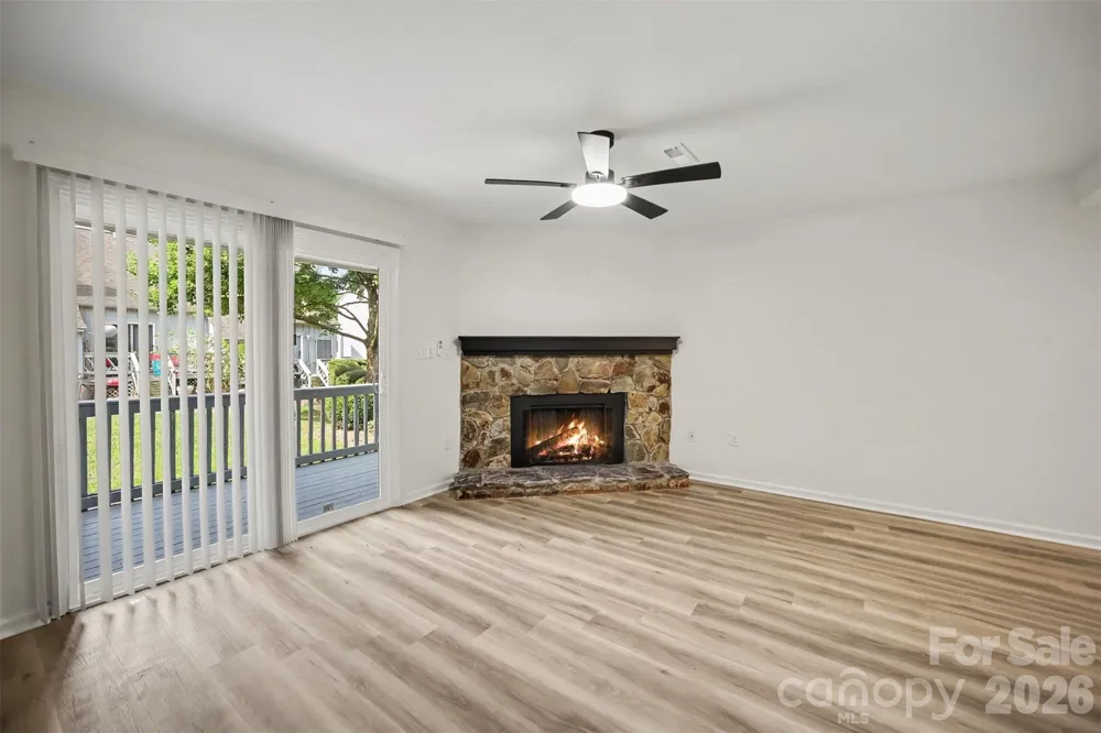 100 Willow Run Drive #33 Gastonia, NC 28056