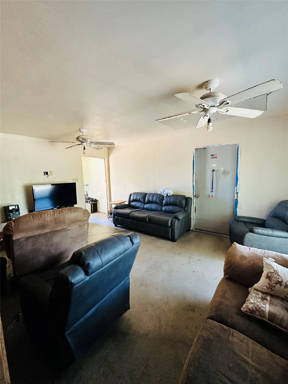 1020 Pleasant Valley Road May, TX 76857