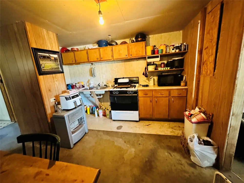 1020 Pleasant Valley Road May, TX 76857
