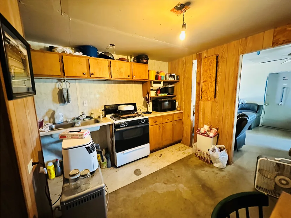 1020 Pleasant Valley Road May, TX 76857