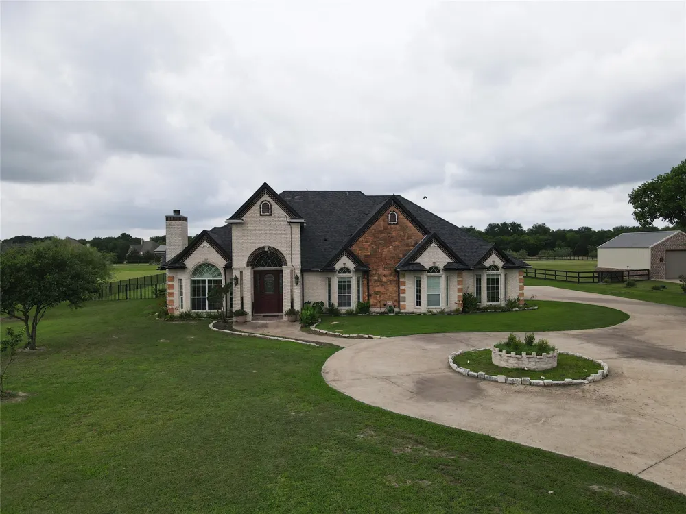 624 Horseshoe Bnd Royse City, TX 75189