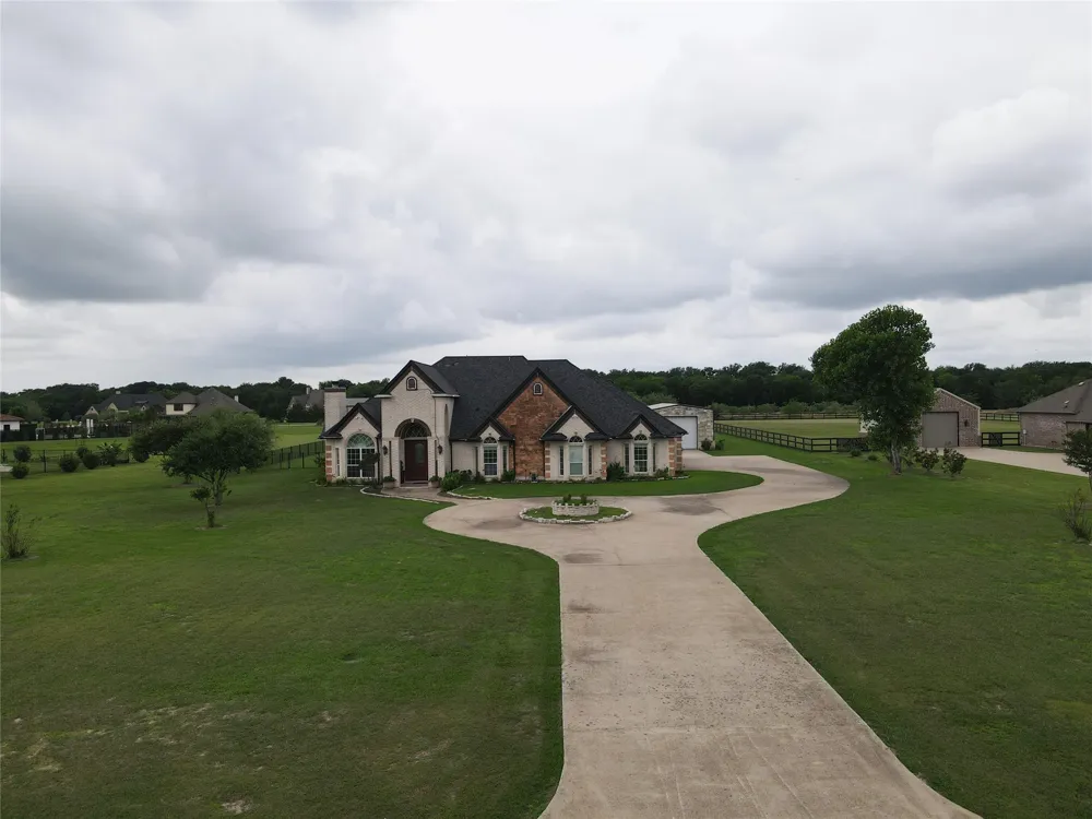 624 Horseshoe Bnd Royse City, TX 75189