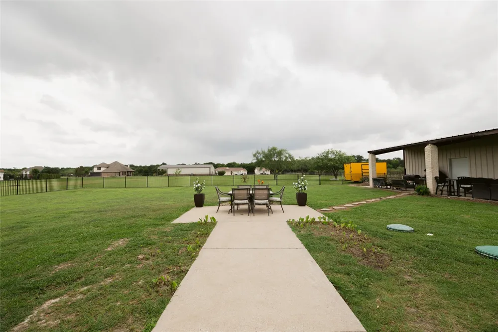 624 Horseshoe Bnd Royse City, TX 75189