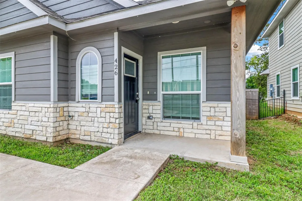 426 W Coffin Street Denison, TX 75020