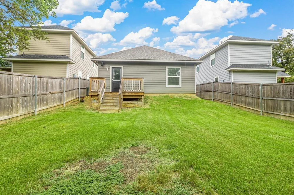 426 W Coffin Street Denison, TX 75020