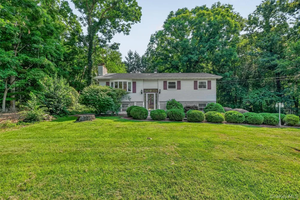 37 Julie Drive Hopewell Junction, NY 12533