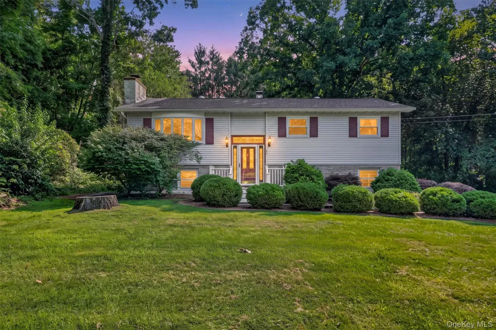 37 Julie Drive Hopewell Junction, NY 12533