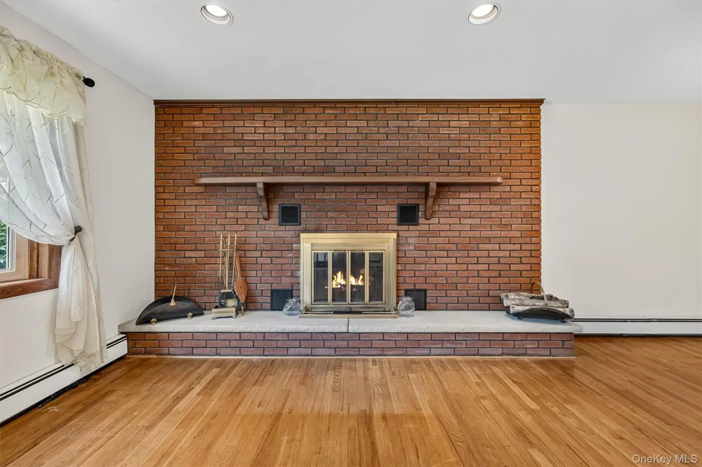 37 Julie Drive Hopewell Junction, NY 12533