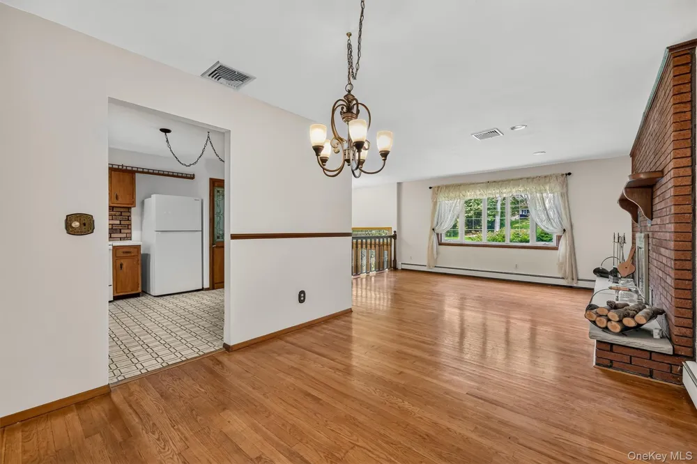 37 Julie Drive Hopewell Junction, NY 12533