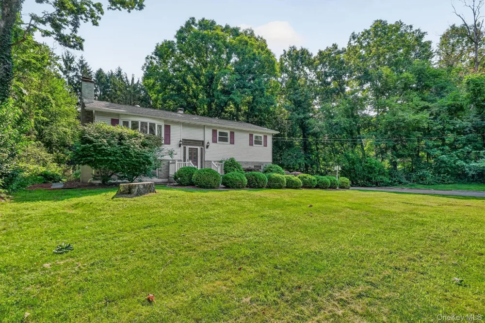 37 Julie Drive Hopewell Junction, NY 12533