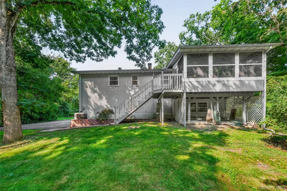37 Julie Drive Hopewell Junction, NY 12533