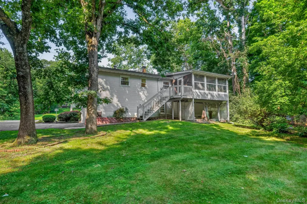 37 Julie Drive Hopewell Junction, NY 12533