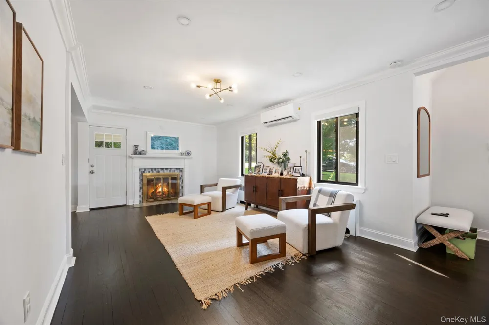 27 Clarendon Road Scarsdale, NY 10583