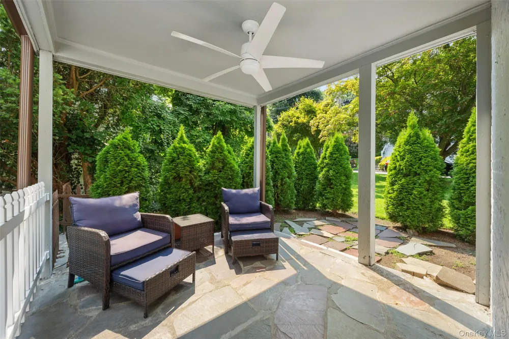 27 Clarendon Road Scarsdale, NY 10583