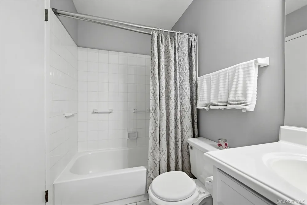 874 Birchwood Park Drive Middle Island, NY 11953
