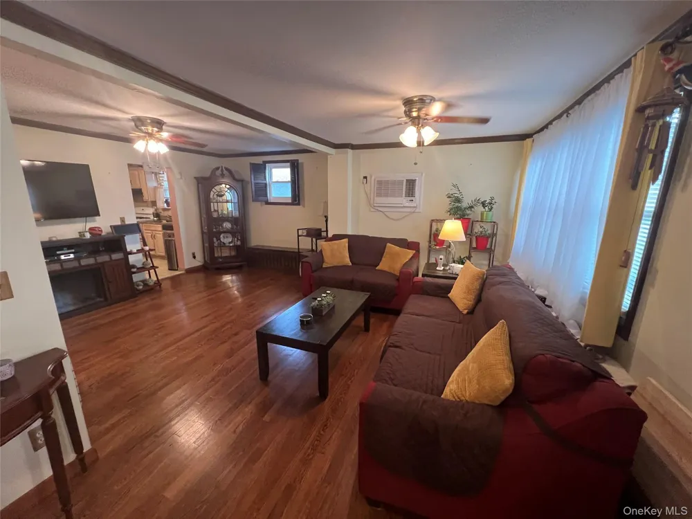 1014 Bonaparte Place Baldwin, NY 11510