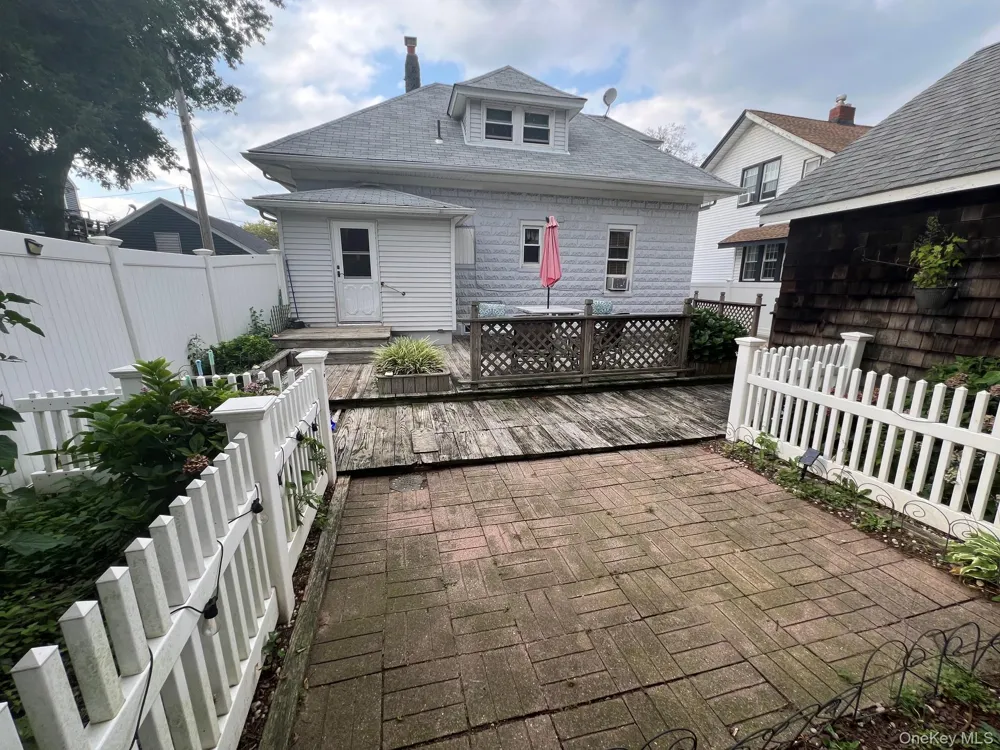1014 Bonaparte Place Baldwin, NY 11510
