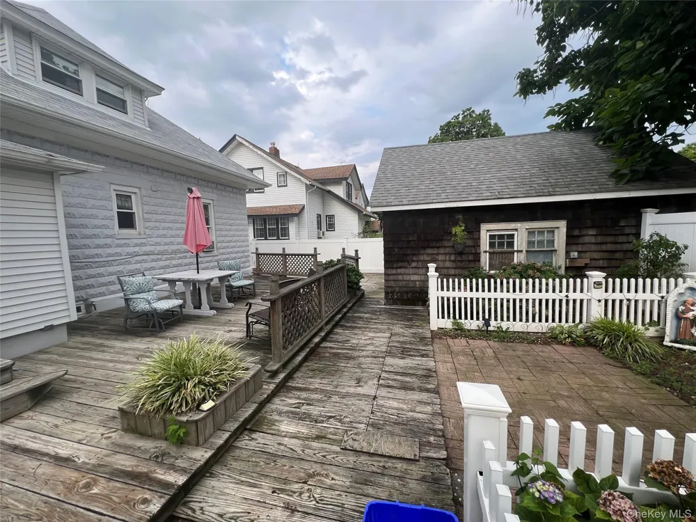 1014 Bonaparte Place Baldwin, NY 11510