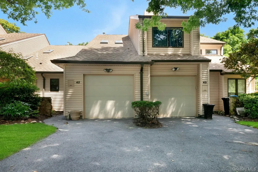 42 Hudson Watch Drive Ossining, NY 10562