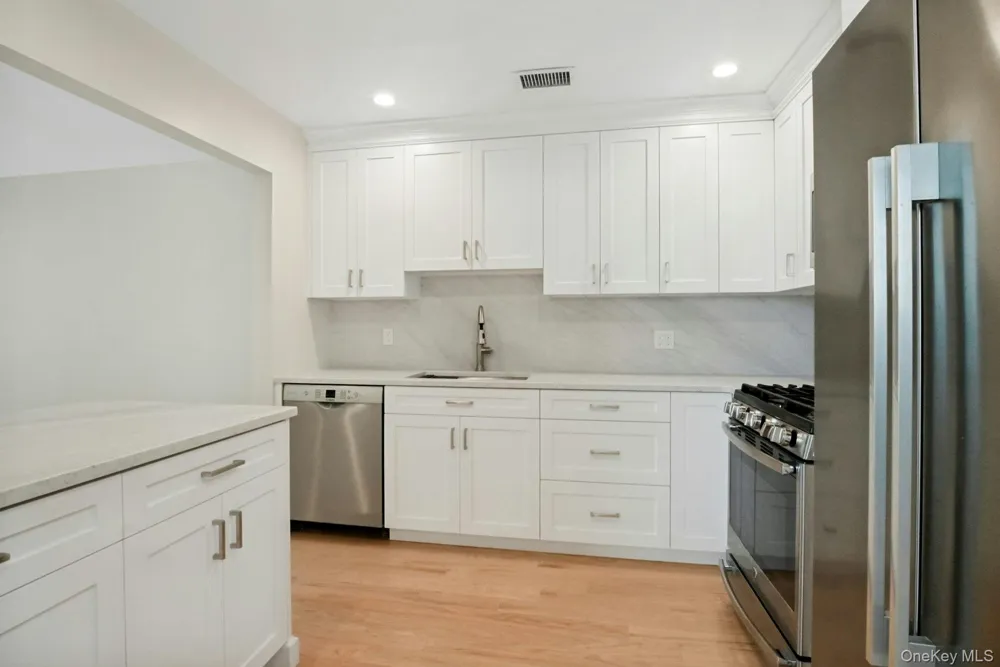 42 Hudson Watch Drive Ossining, NY 10562