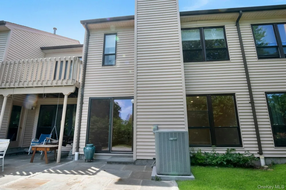 42 Hudson Watch Drive Ossining, NY 10562