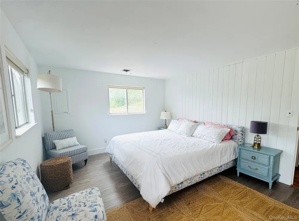 83 Hawser Drive Oak Beach, NY 11702