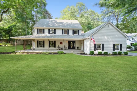 470 Pond Path