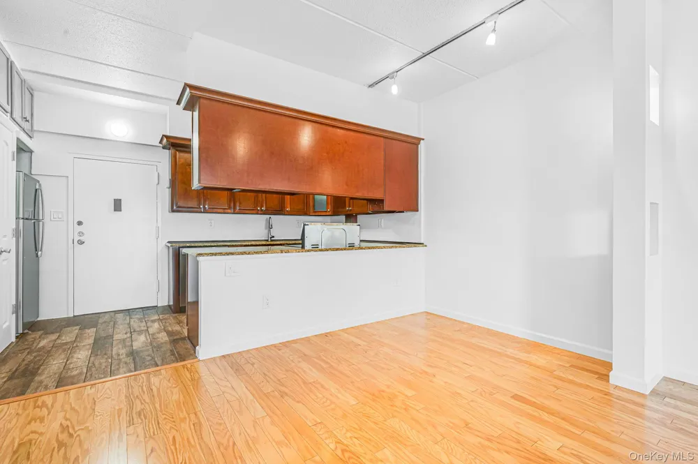 725 Miller #130 Freeport, NY 11520