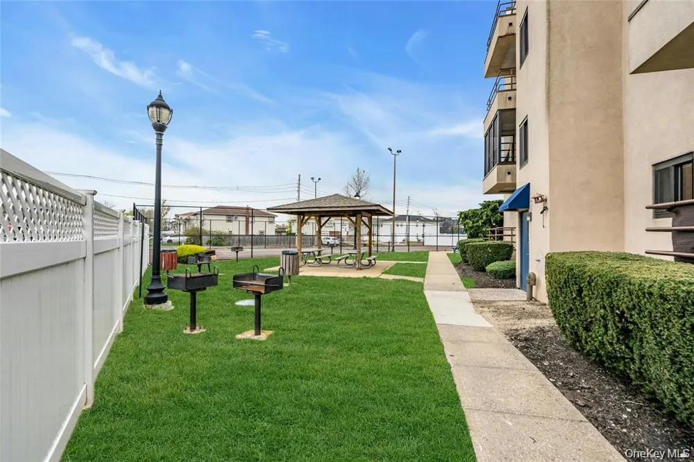 725 Miller #130 Freeport, NY 11520