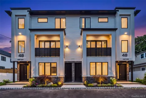 48 Noyes Avenue #201