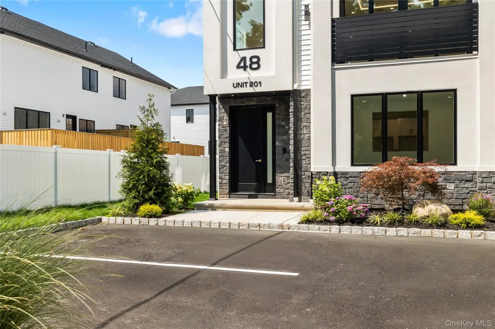 48 Noyes Avenue #201 Spring Valley, NY 10977