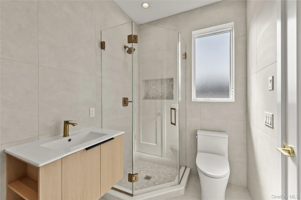 48 Noyes Avenue #201 Spring Valley, NY 10977