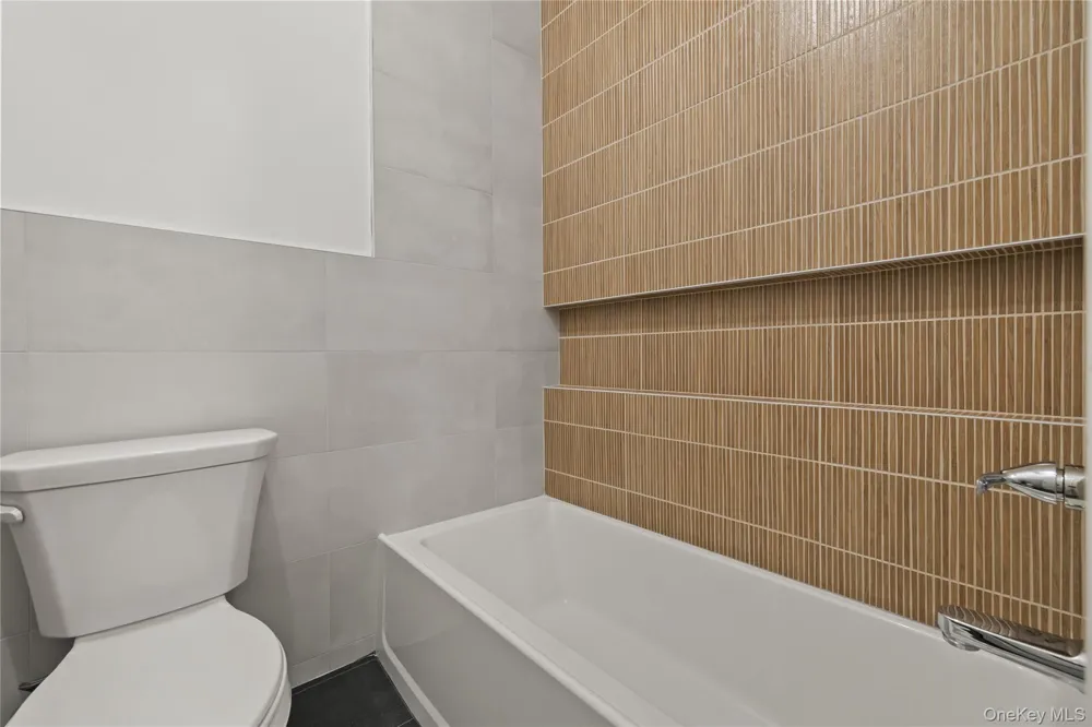 48 Noyes Avenue #201 Spring Valley, NY 10977