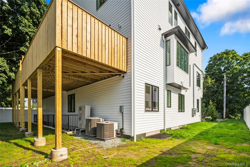 48 Noyes Avenue #201 Spring Valley, NY 10977