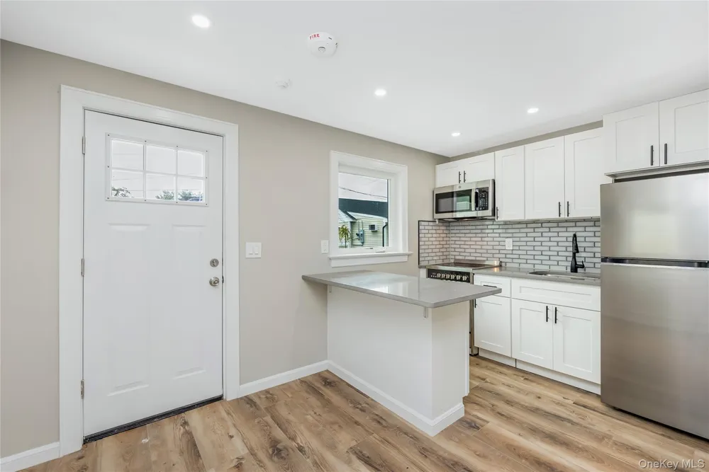 29 Tyler Street #10 Rocky Point, NY 11778