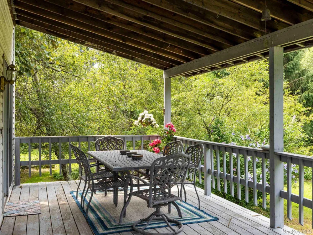233 Queens Highway Kerhonkson, NY 12446